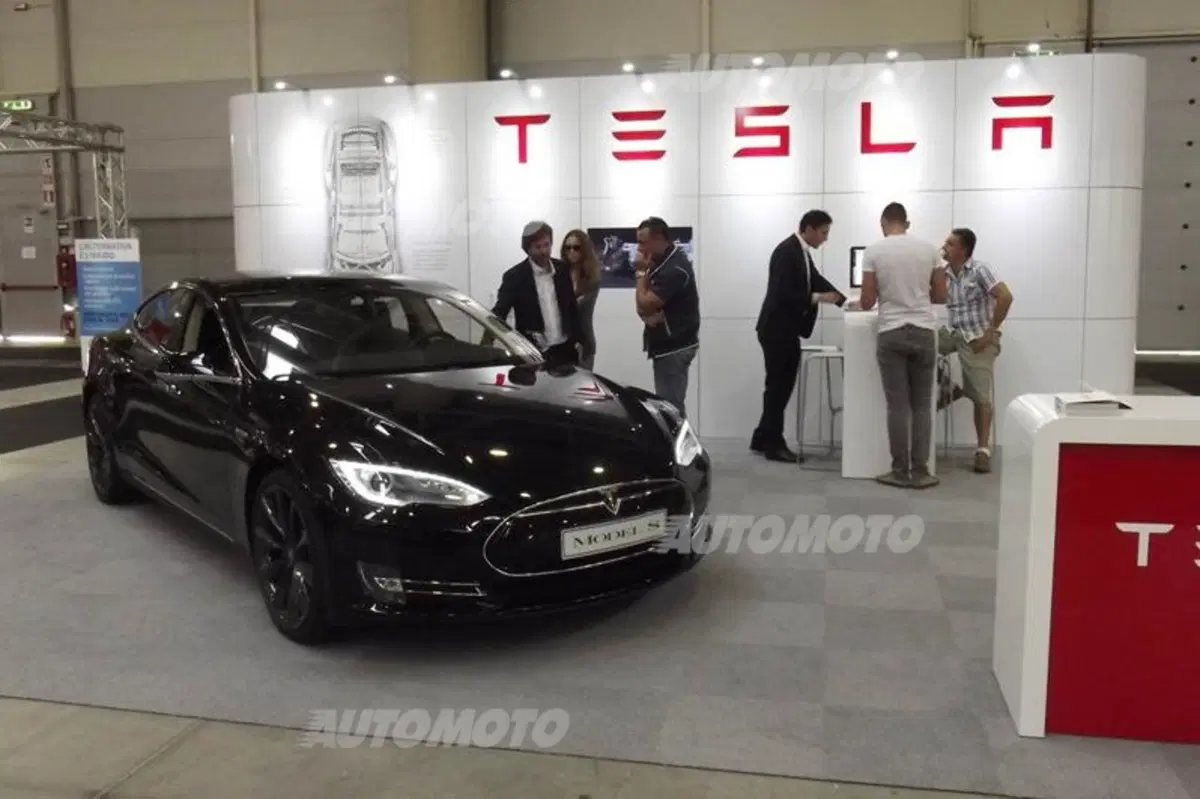Supercar va in scena a Roma: il bello delle quattro ruote (16)