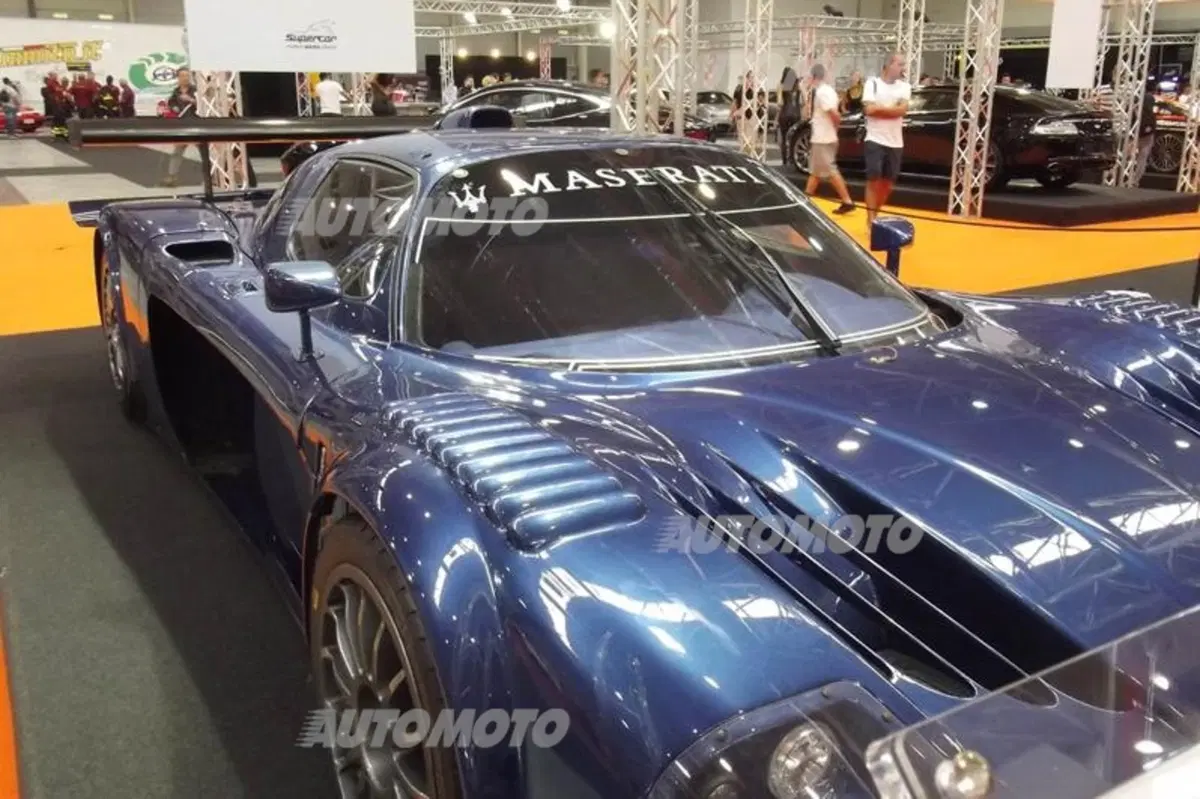 Supercar va in scena a Roma: il bello delle quattro ruote (37)