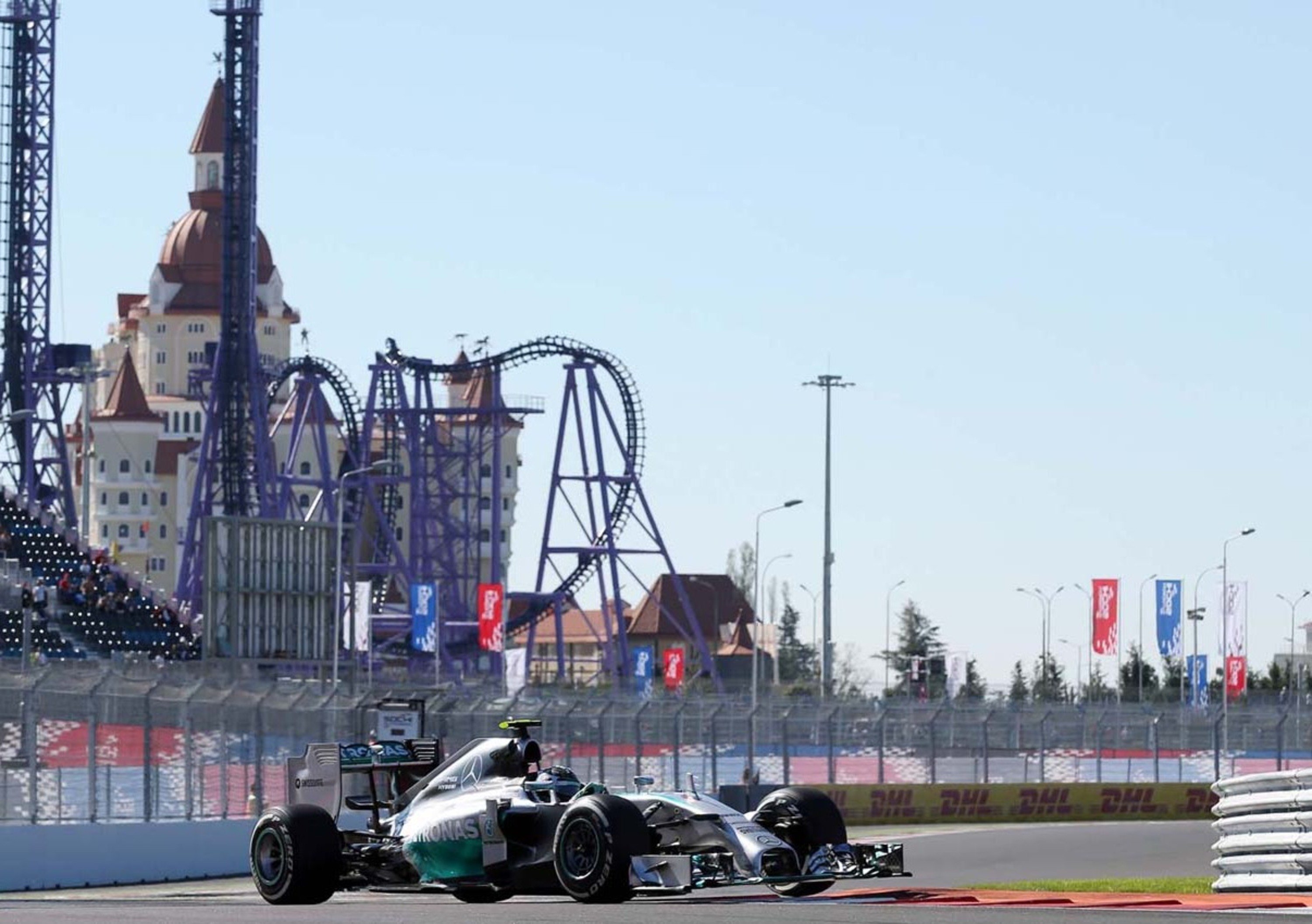 F1: Lotus molla Renault e passa a Mercedes, ma &egrave; crisi con le regole