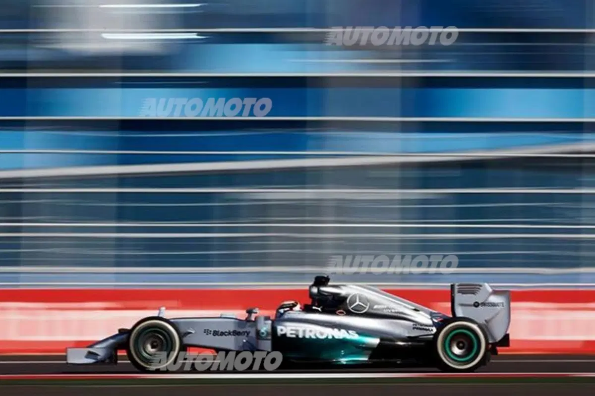 Formula 1 Russia 2014: Hamilton domina, rimonta strepitosa per Rosberg