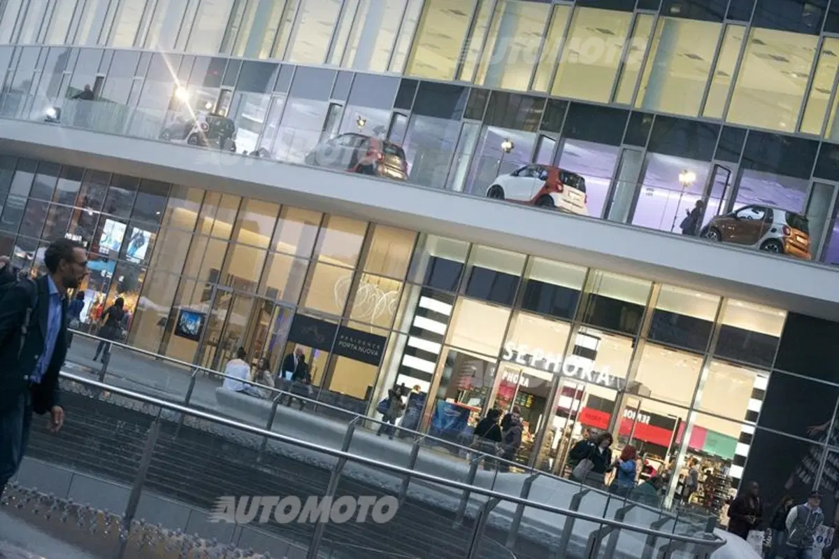smart fortwo: la nuova generazione presentata ufficialmente a Milano