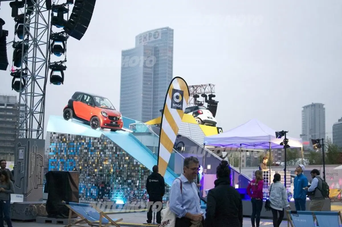 smart fortwo: la nuova generazione presentata ufficialmente a Milano (2)