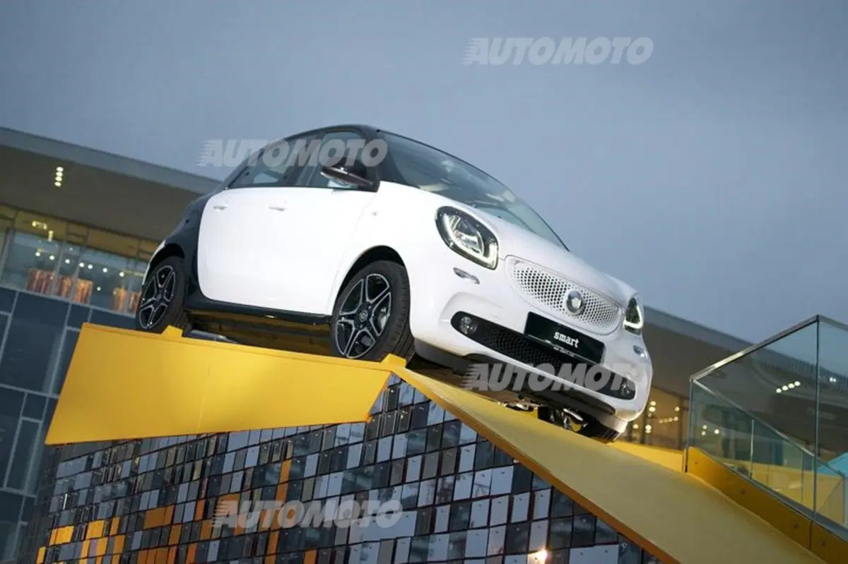 smart fortwo: la nuova generazione presentata ufficialmente a Milano (10)