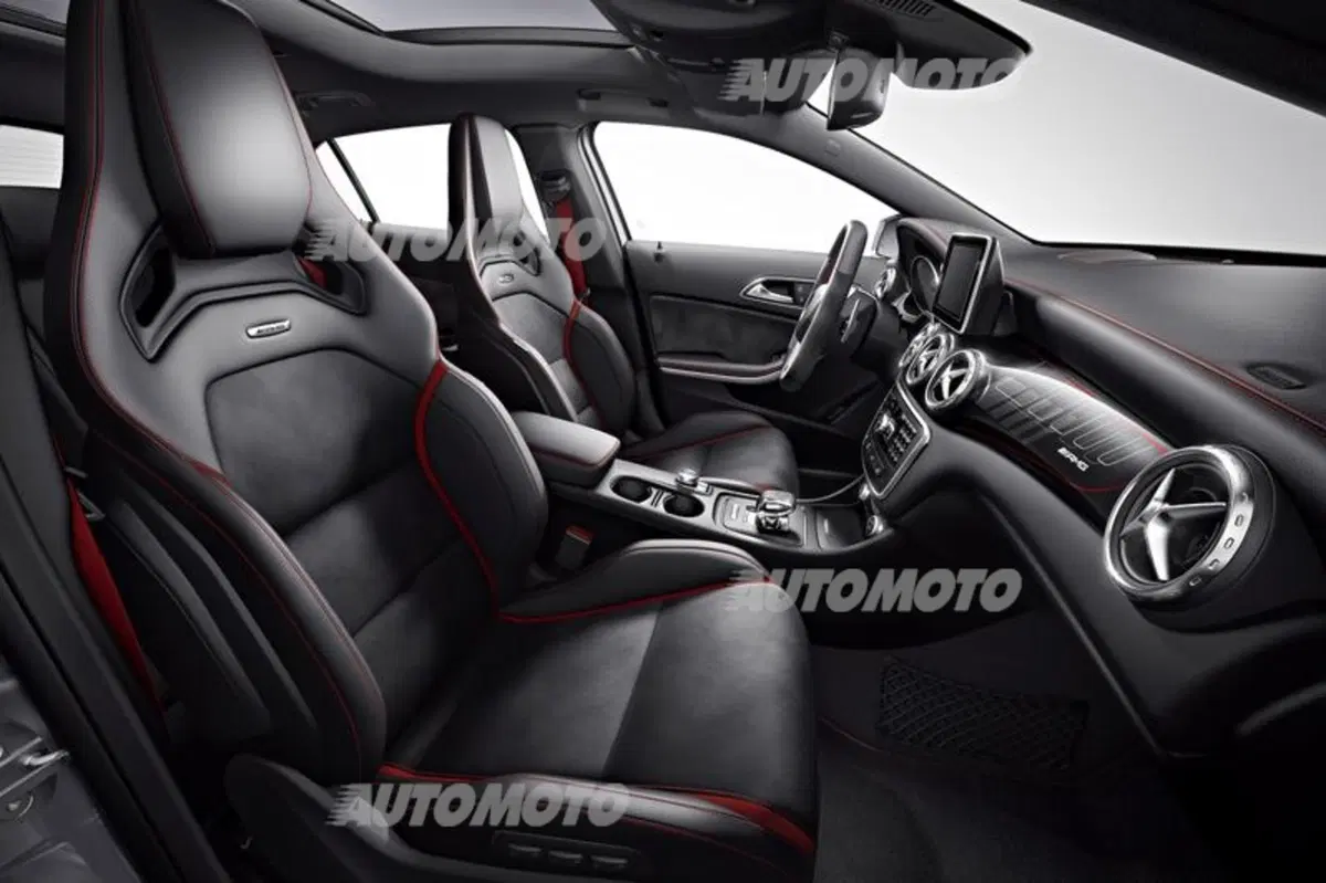 Mercedes-Benz GLA 45 AMG (25)