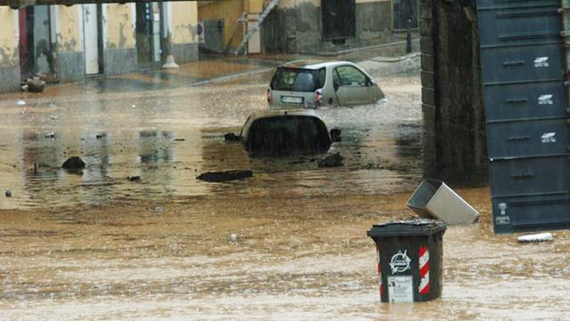 De Vita: &laquo;Ecco come si deve guidare in caso di alluvione&raquo;