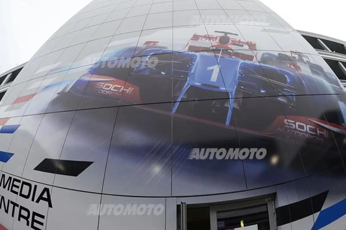 Formula 1 Russia 2014: le foto del GP di Sochi (18)