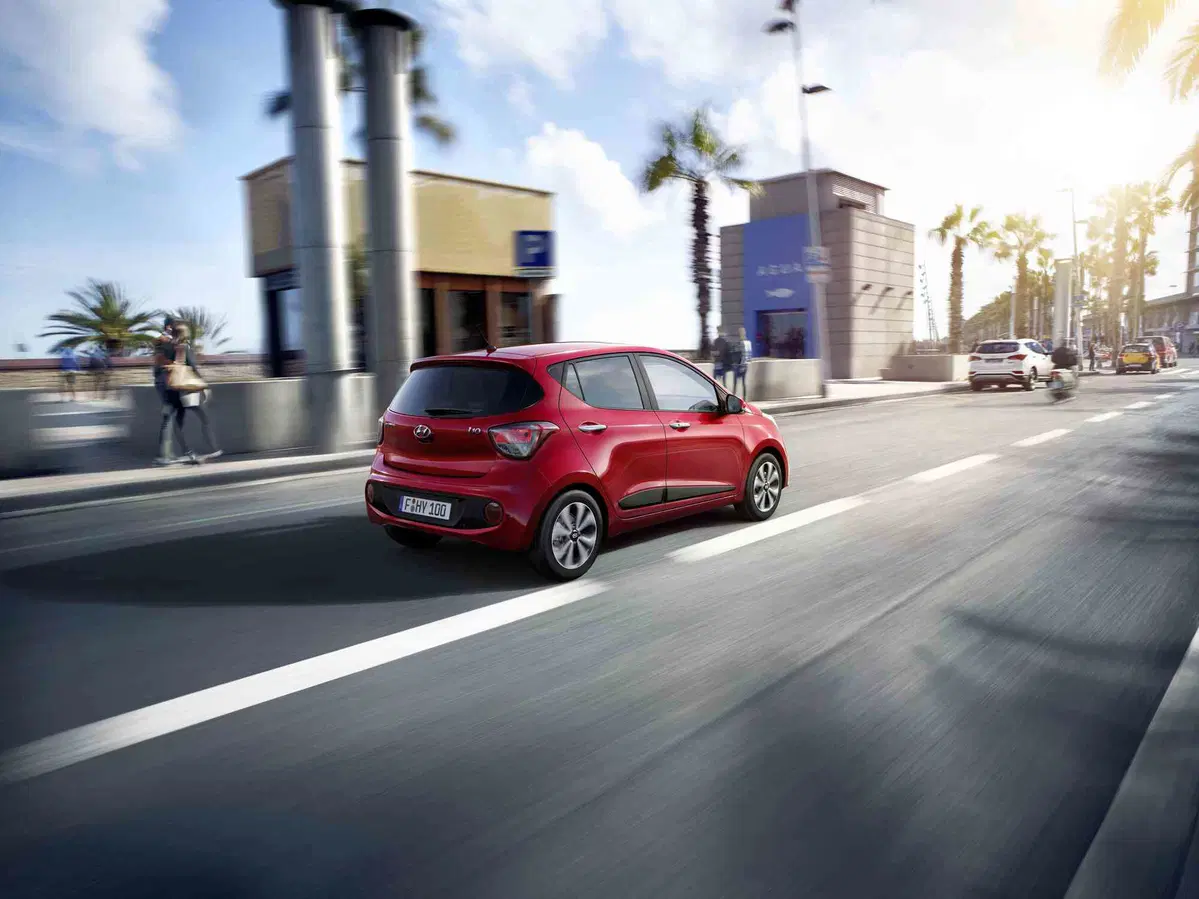 Hyundai i10 restyling: i prezzi di listino (4)