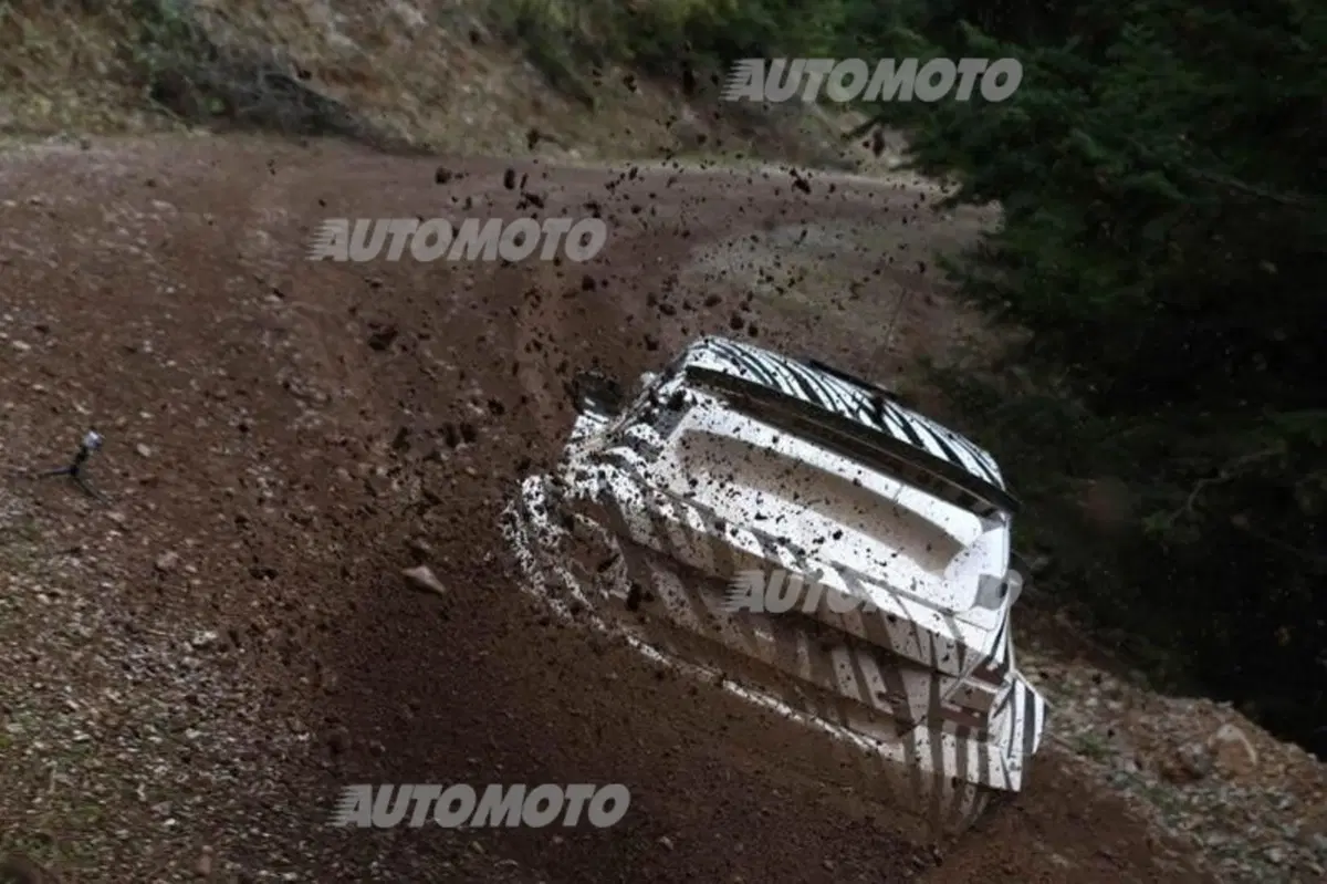 Skoda Fabia R5: le prime immagini in azione (6)