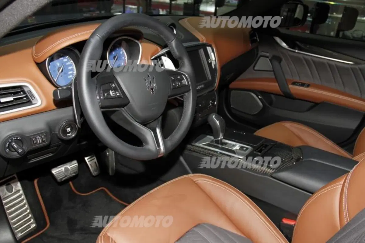 Salone di Parigi 2014: tutte le supercar (5)