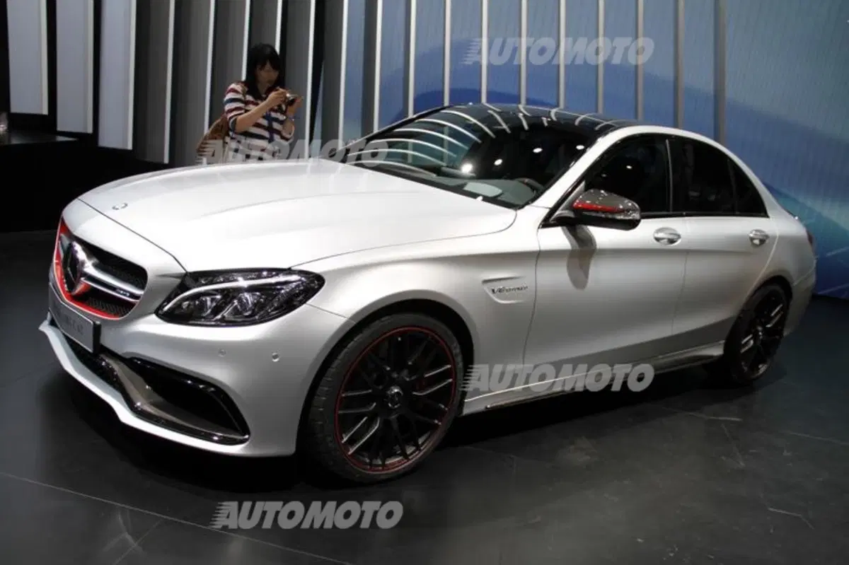 Salone di Parigi 2014: tutte le supercar (11)