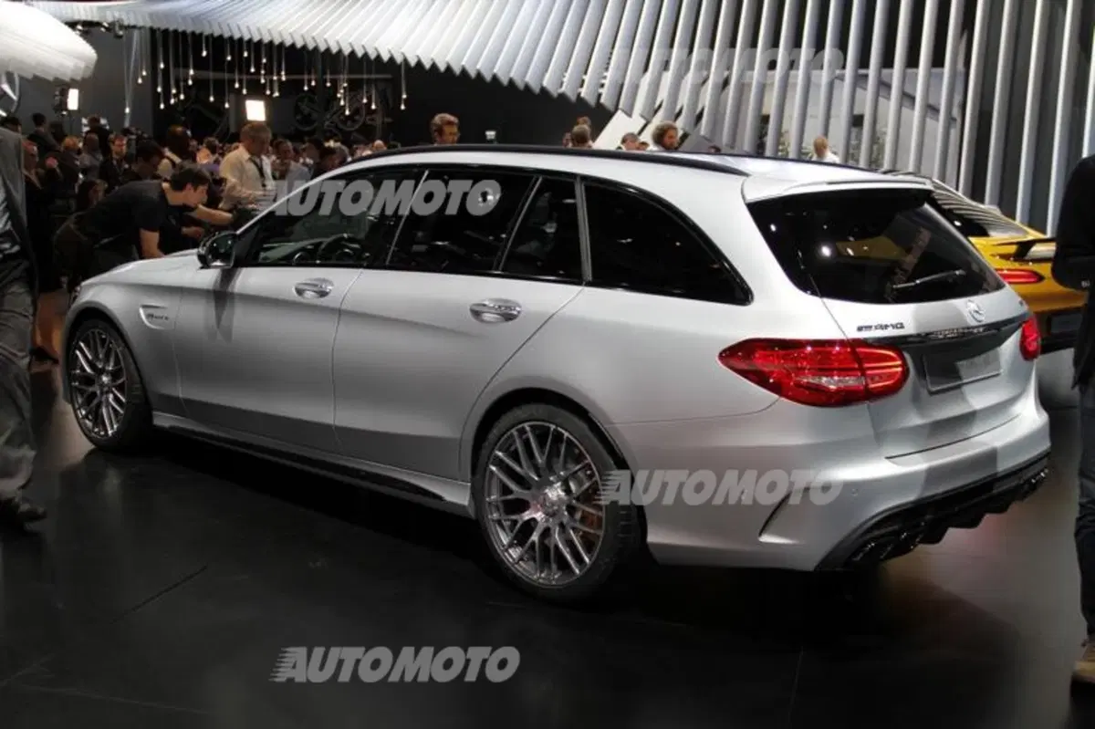 Salone di Parigi 2014: tutte le supercar (12)