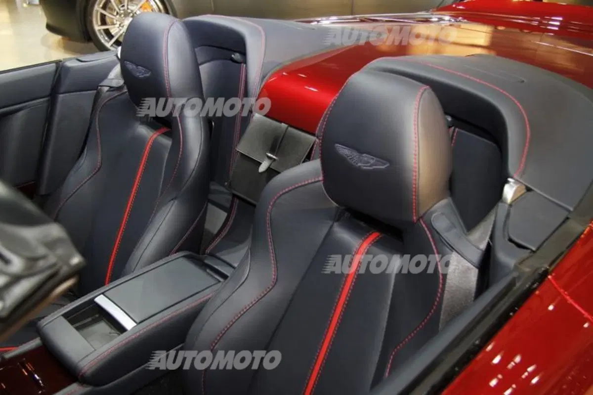 Salone di Parigi 2014: tutte le supercar (26)