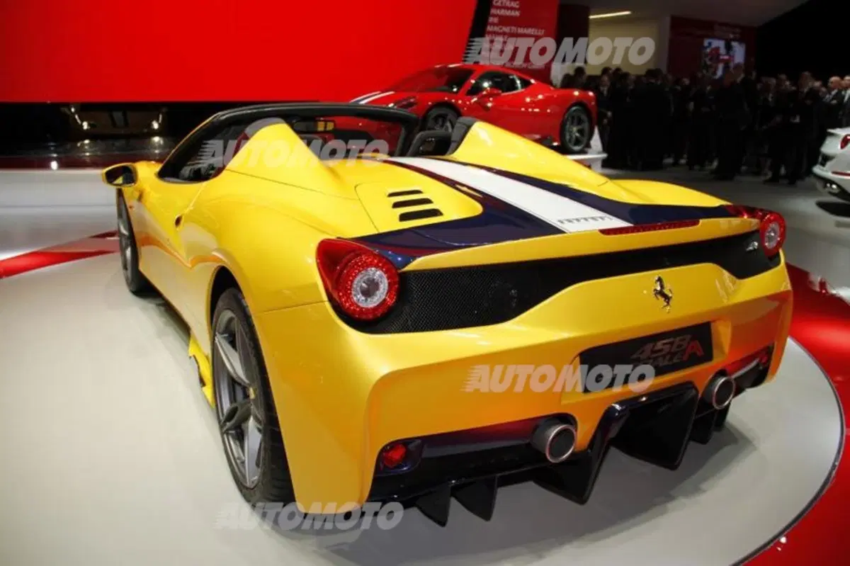 Salone di Parigi 2014: tutte le supercar (28)