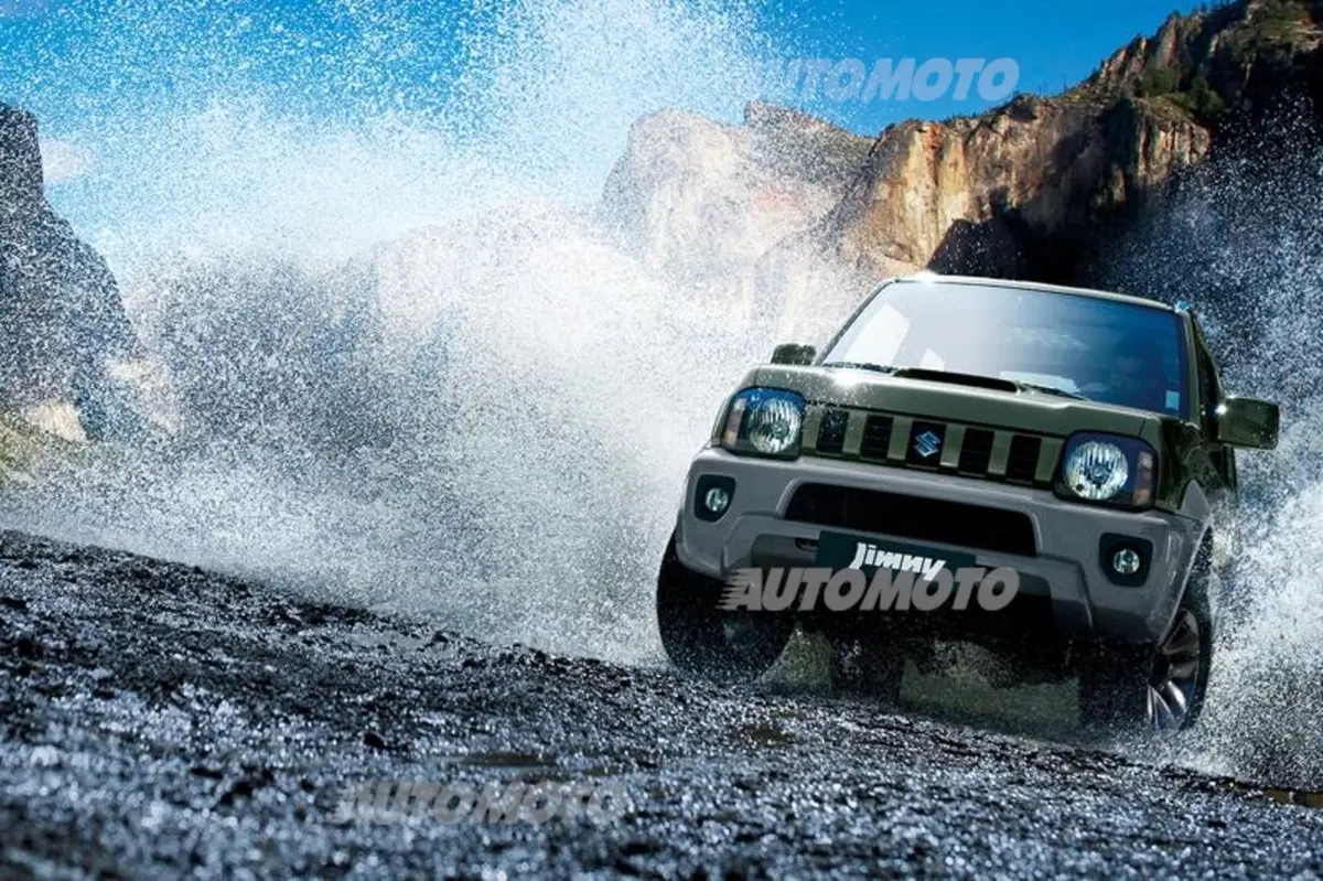 Suzuki Jimny Arì: con la forza di una formica traina 30 tonnellate [video]