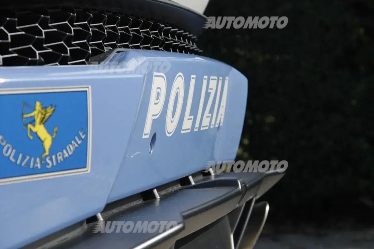 Lamborghini apre le porte agli atleti della Polizia di Stato (17)