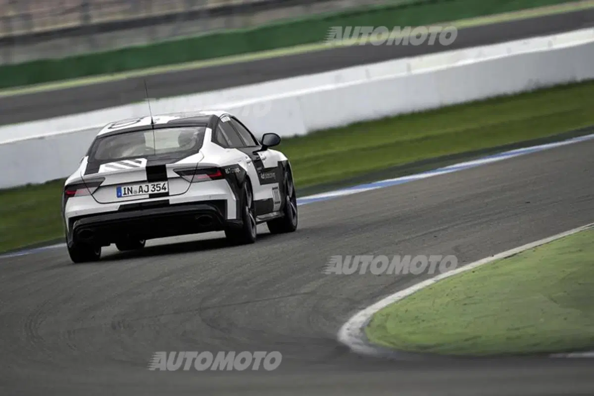 Audi RS7 senza pilota a Hockenheim. È questo il futuro delle corse? (2)