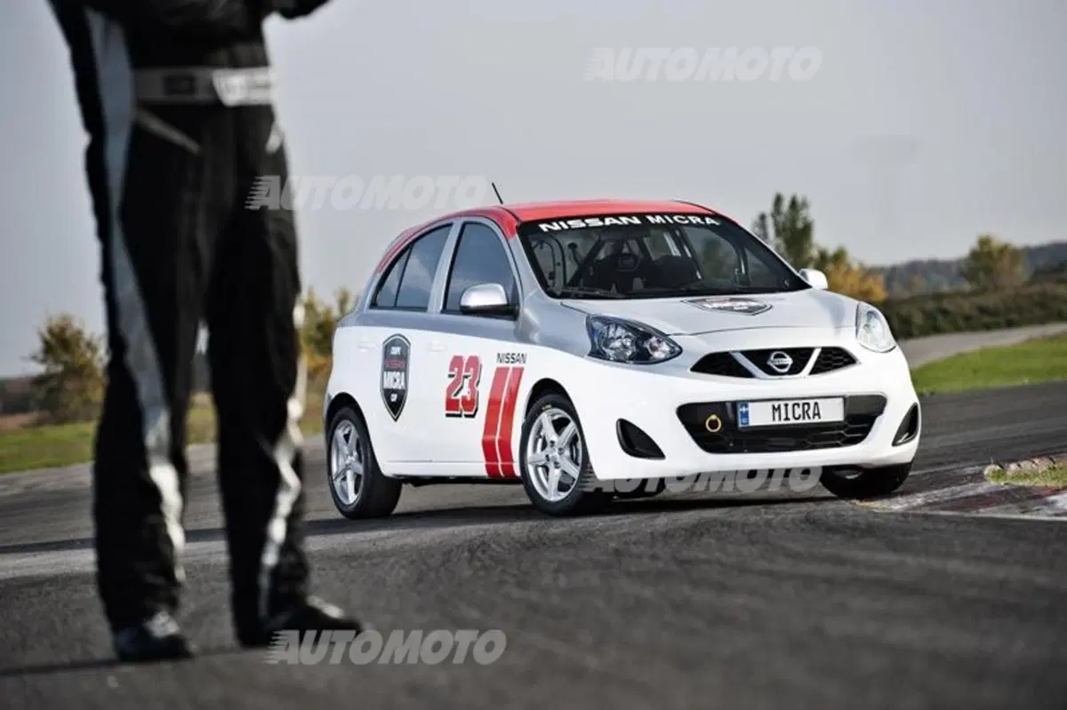 Nissan Micra Cup: l'auto da corsa più economica del mondo (9)