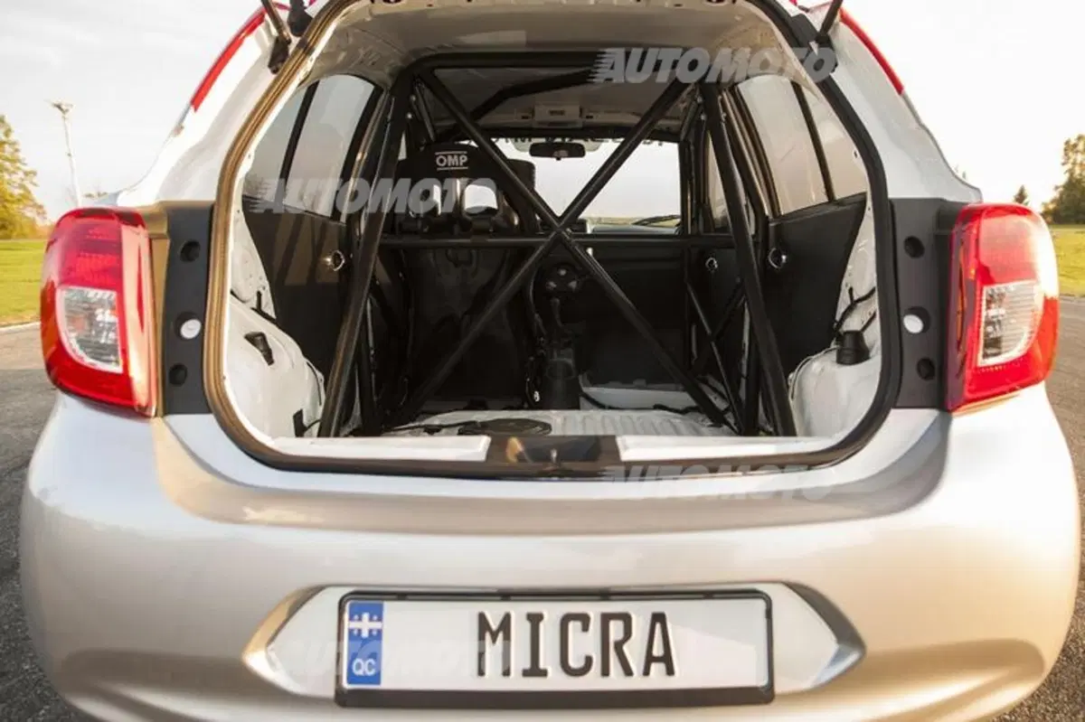 Nissan Micra Cup: l'auto da corsa più economica del mondo (20)