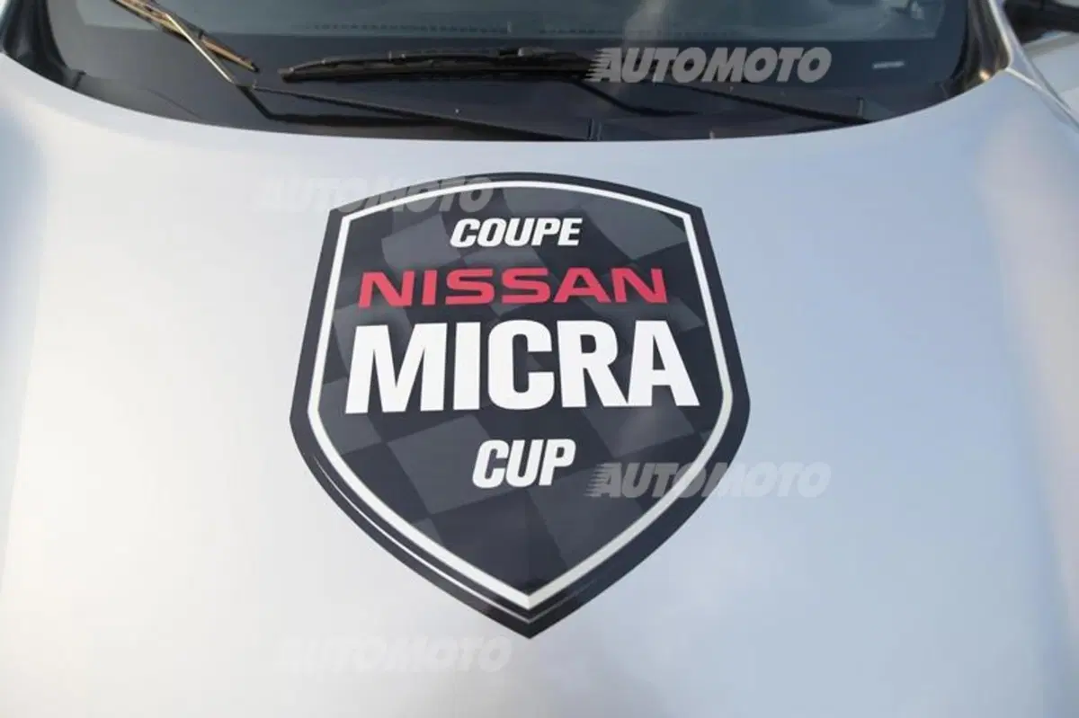 Nissan Micra Cup: l'auto da corsa più economica del mondo (25)