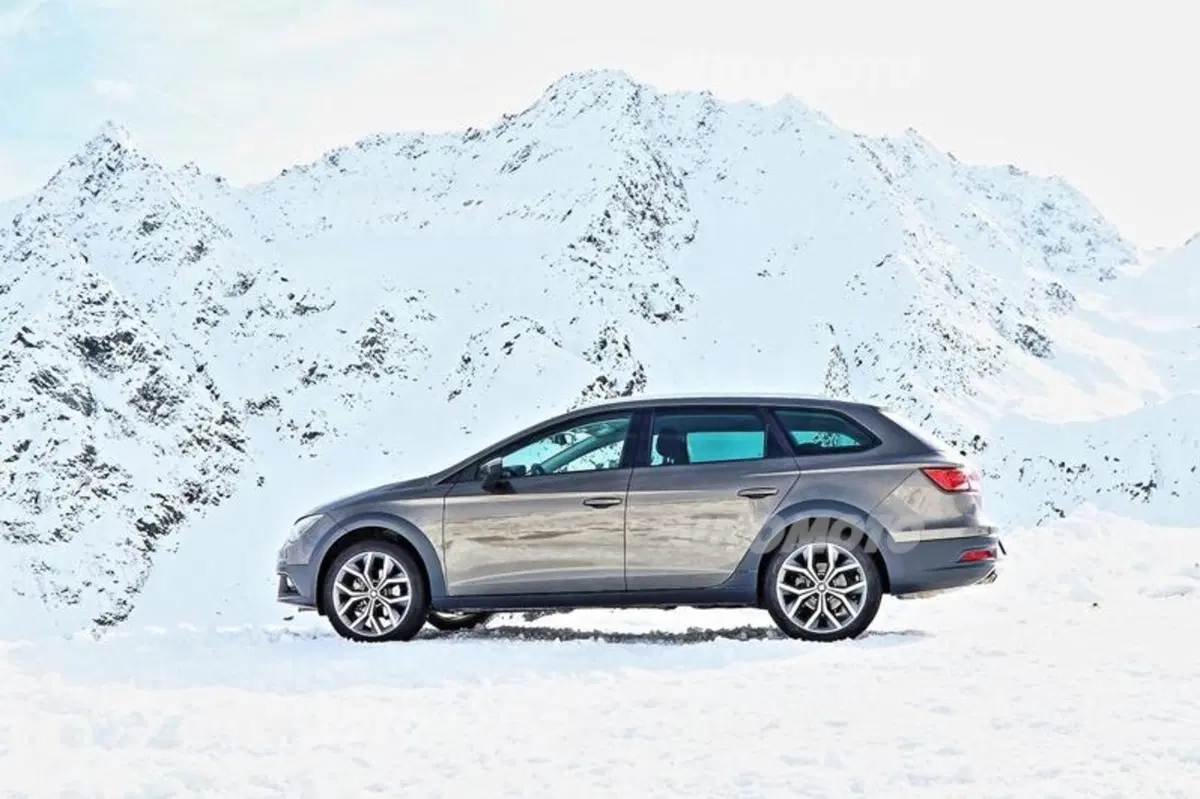 Seat Leon X-Perience: è il momento della video-prova su neve (7)