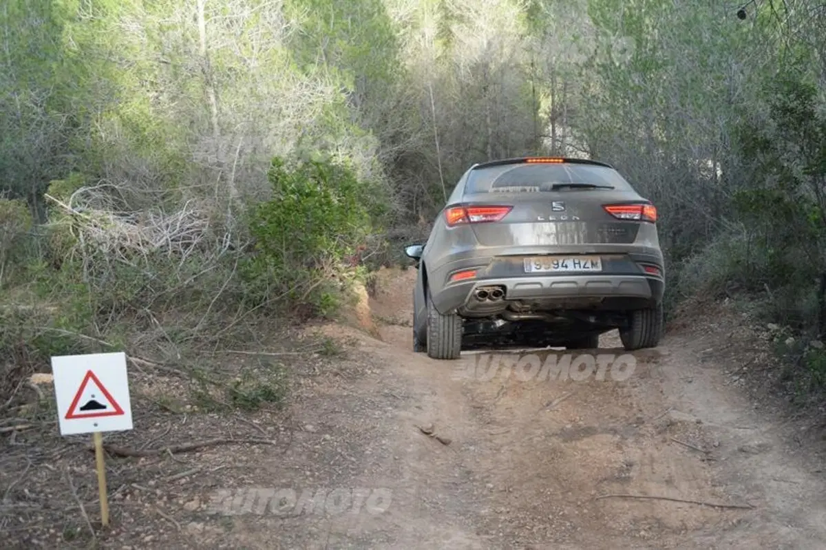 Seat Leon X-Perience: è il momento della video-prova su neve (21)