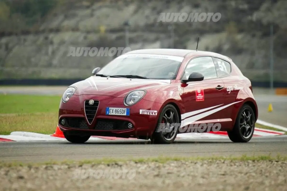 Corsi di guida Evoluta Alfa Romeo (6)