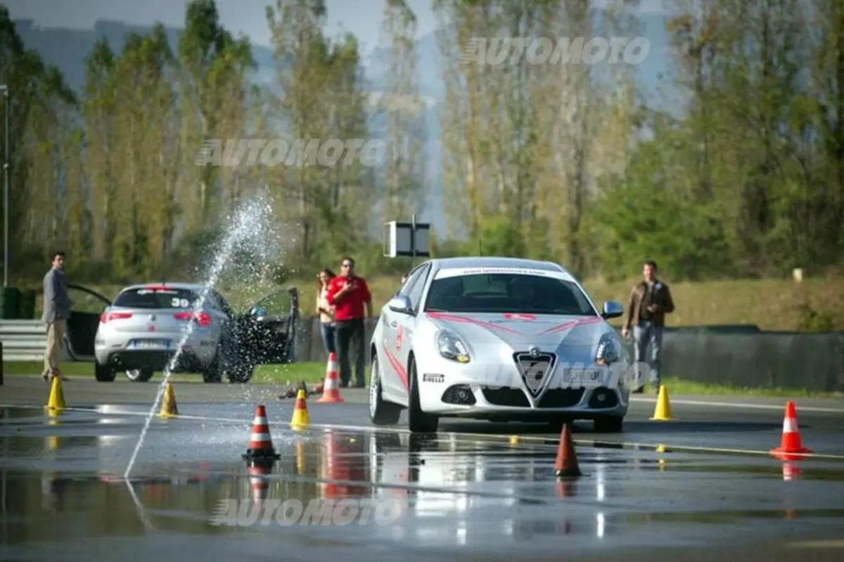 Corsi di guida Evoluta Alfa Romeo (8)