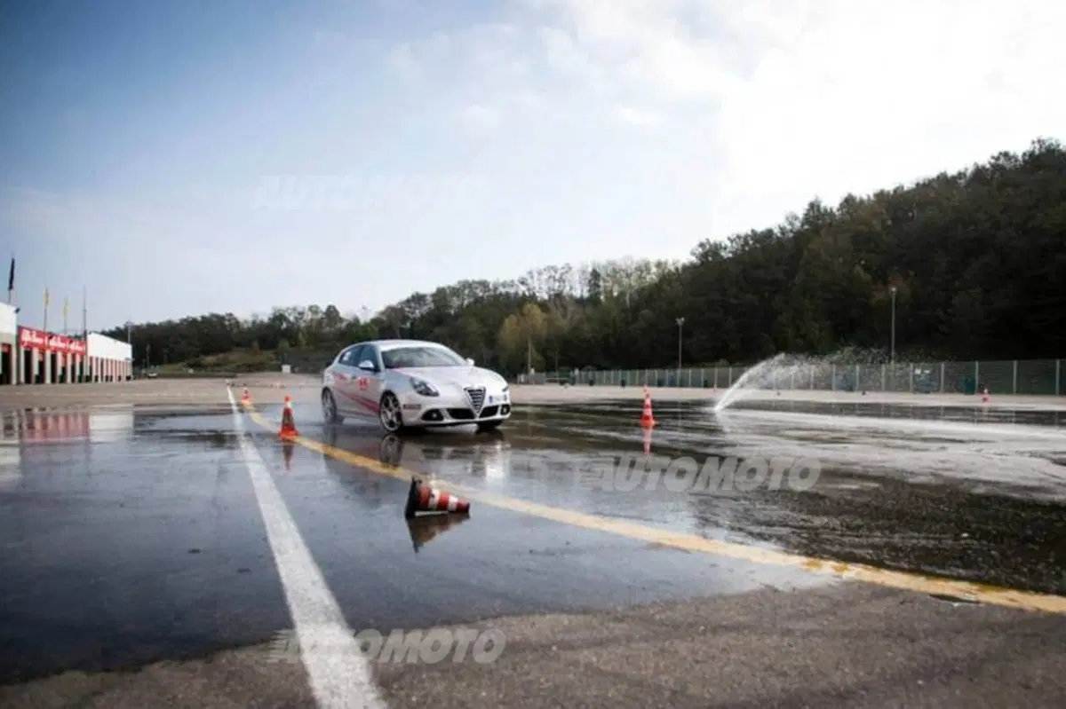 Corsi di guida Evoluta Alfa Romeo (9)