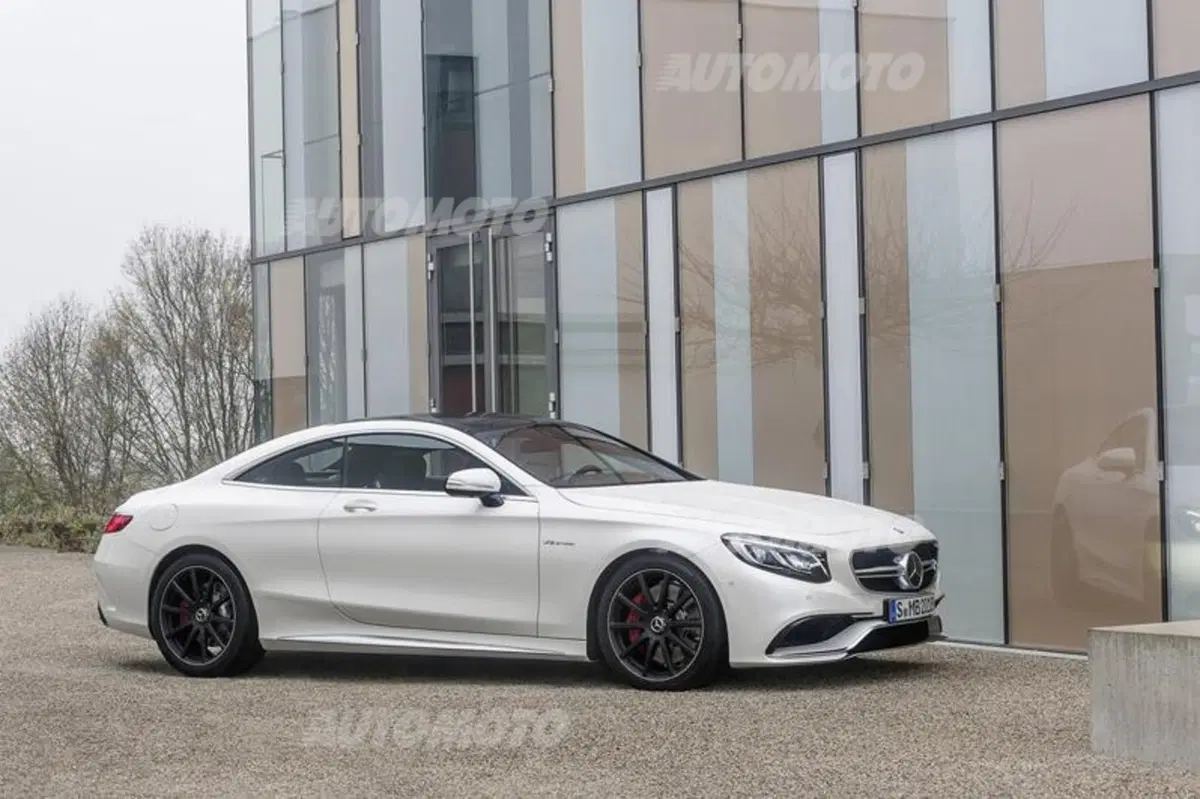 Mercedes-Benz S 63 AMG Coupé (6)