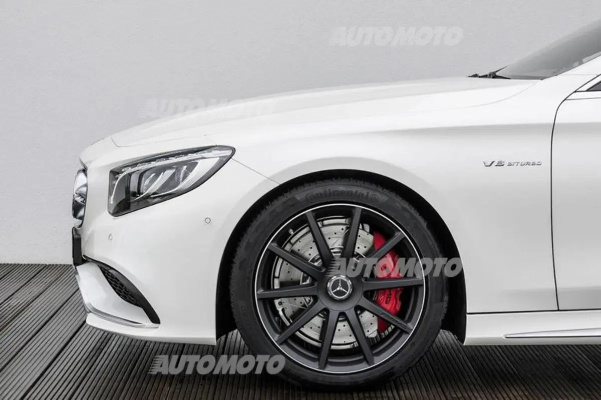 Mercedes-Benz S 63 AMG Coupé (21)