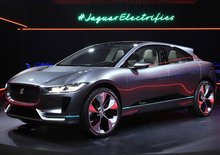 Jaguar-Land Rover guarda al futuro: accordo con CloudCar per auto connesse