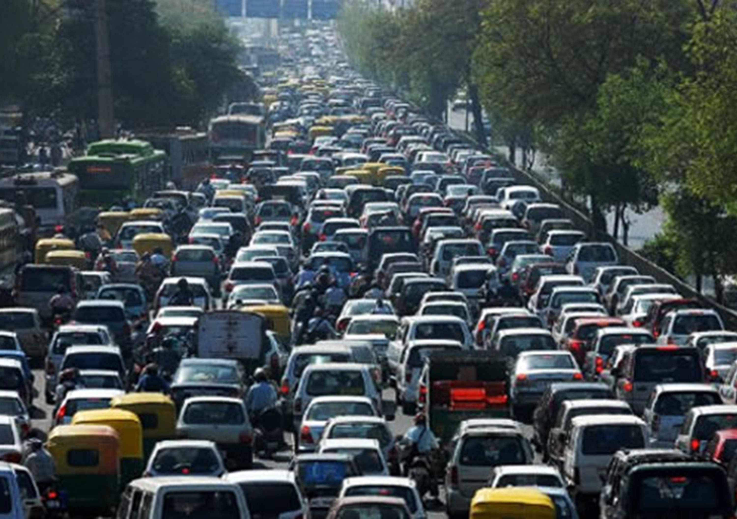 69esima conferenza del traffico: in Italia troppe auto vecchie