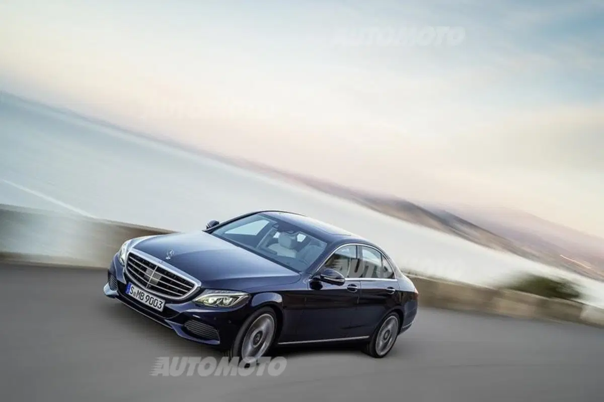 Mercedes C300 BlueTec Hybrid (20)