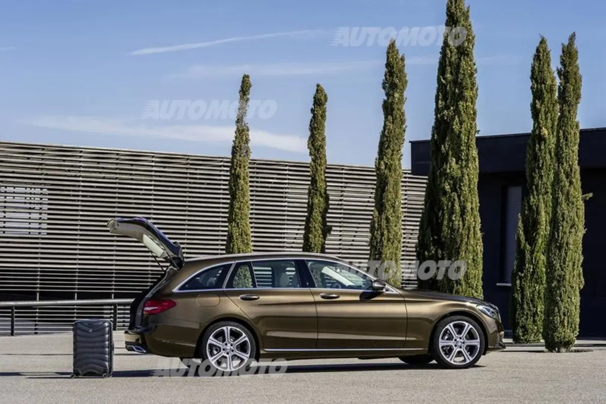 Mercedes C300 BlueTec Hybrid (27)