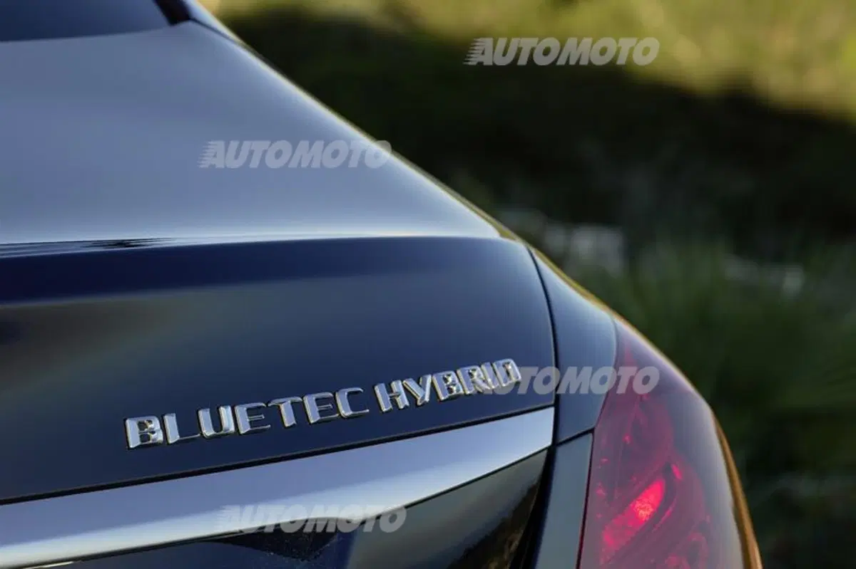 Mercedes C300 BlueTec Hybrid (29)