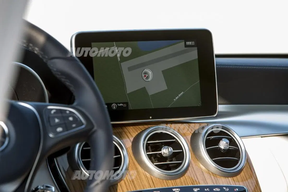 Mercedes C300 BlueTec Hybrid (44)