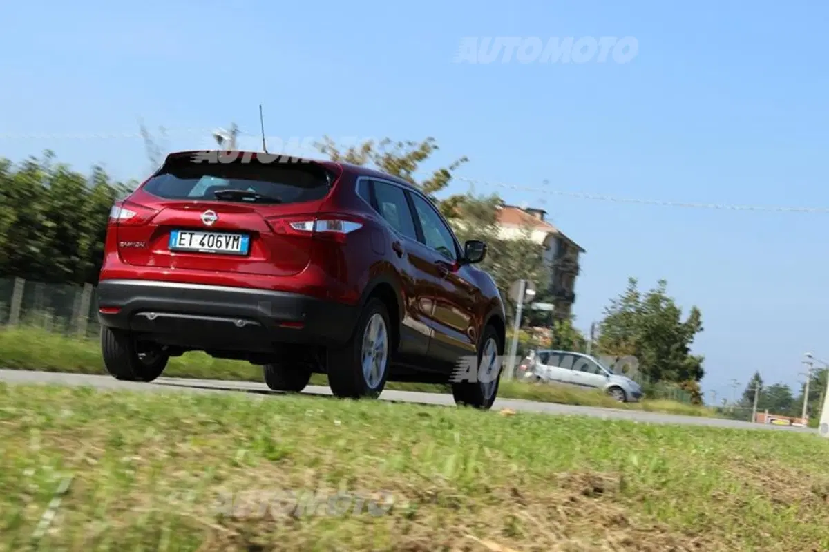 Nissan Qashqai 1.2 DIG-T (8)