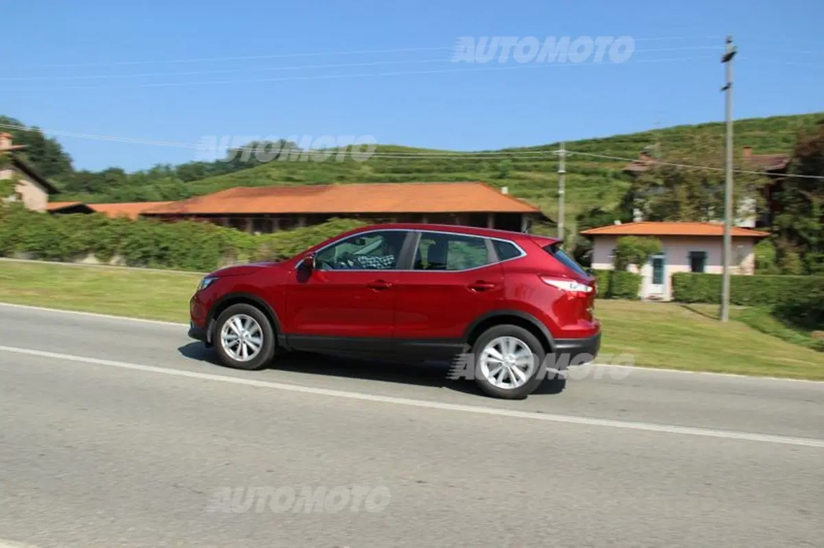 Nissan Qashqai 1.2 DIG-T (9)