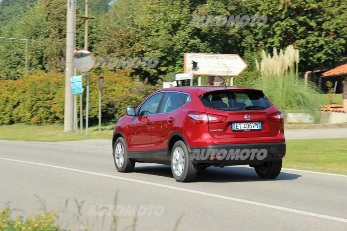 Nissan Qashqai 1.2 DIG-T (16)