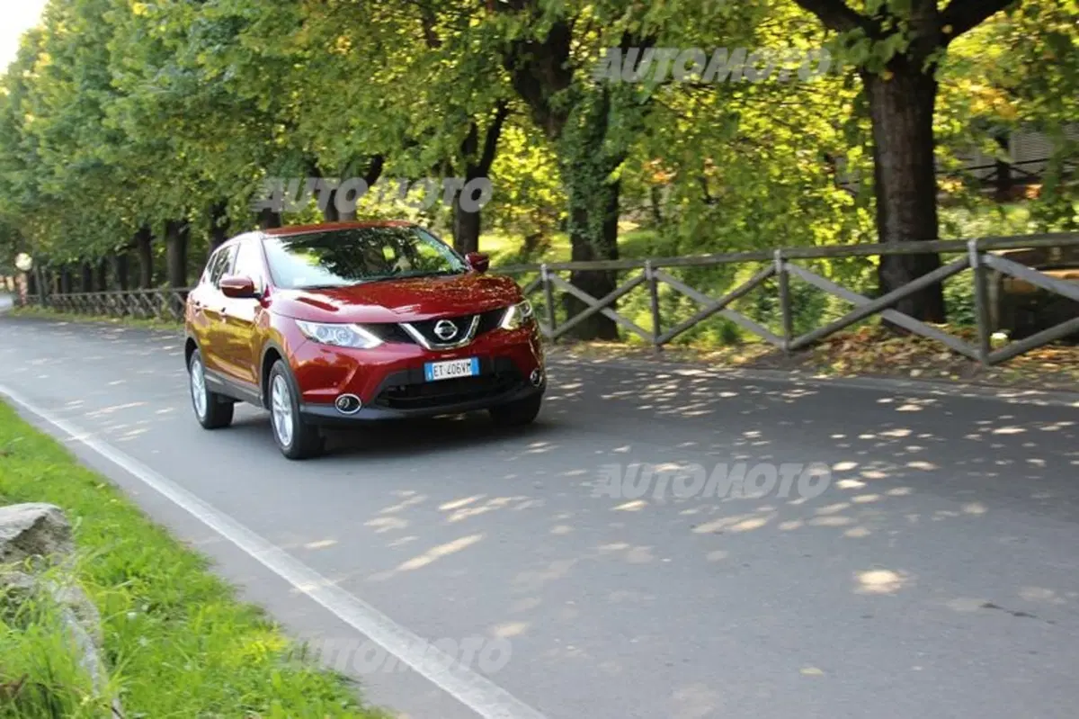 Nissan Qashqai 1.2 DIG-T (17)