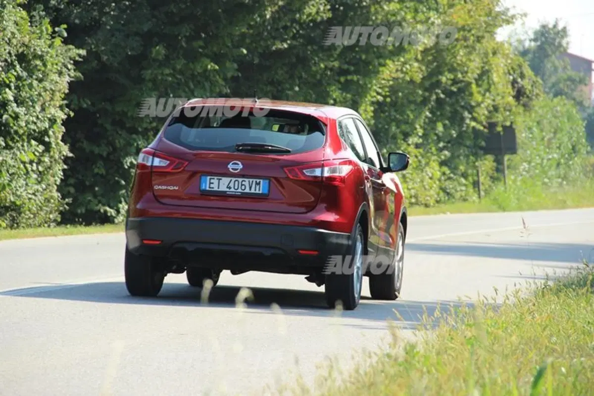 Nissan Qashqai 1.2 DIG-T (21)