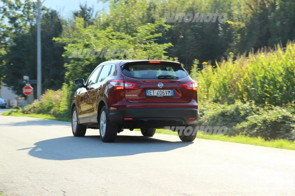 Nissan Qashqai 1.2 DIG-T (32)