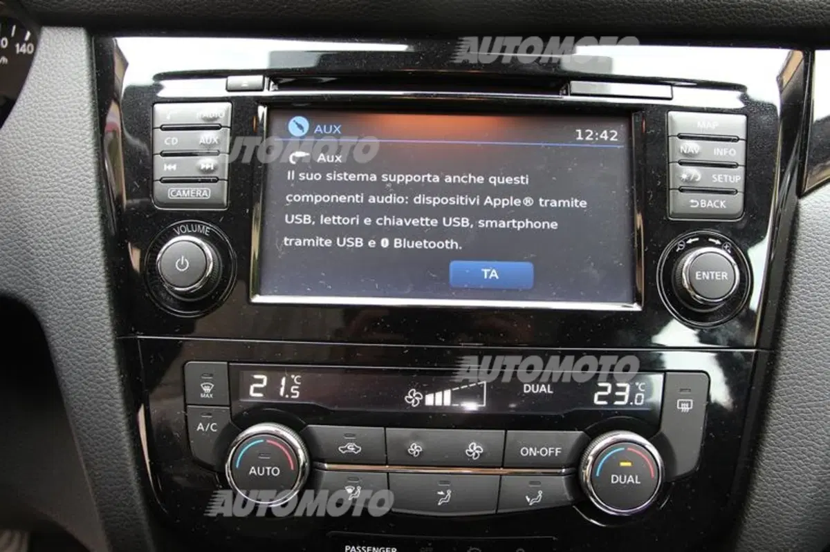 Nissan Qashqai 1.2 DIG-T (57)