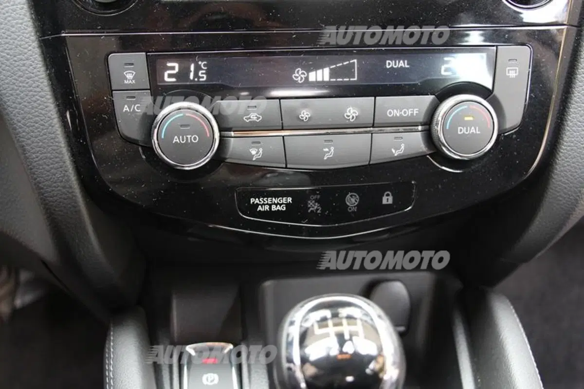 Nissan Qashqai 1.2 DIG-T (58)