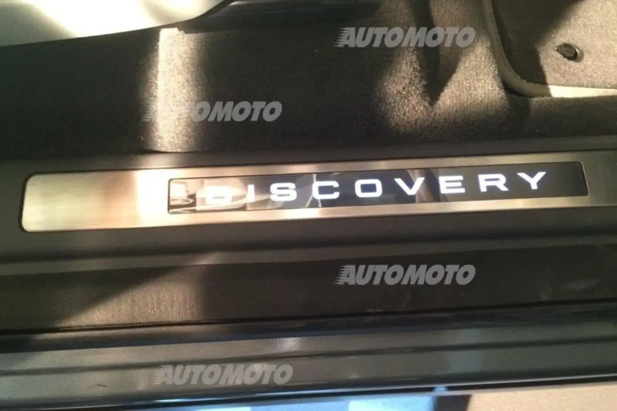 Nuova Land Rover Discovery Sport: la SUV all-Activity di tendenza (13)