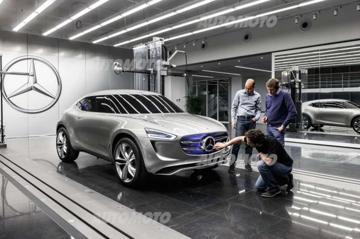 Mercedes-Benz G-Code concept: ibrido a idrogeno (12)