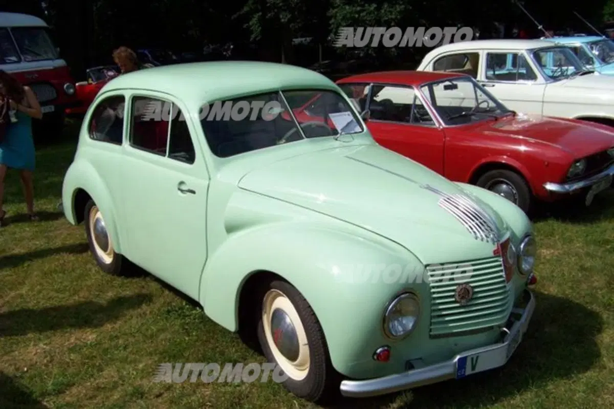 Le auto a due tempi (II parte). Dalla Trabant alla Vespa 400, l'auto della Piaggio (9)