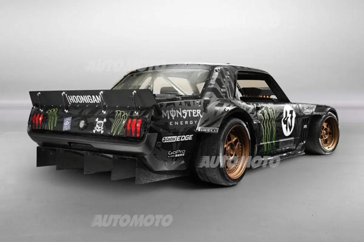 Hoonicorn RTR: una Mustang del '65 da urlo per Ken Block (3)