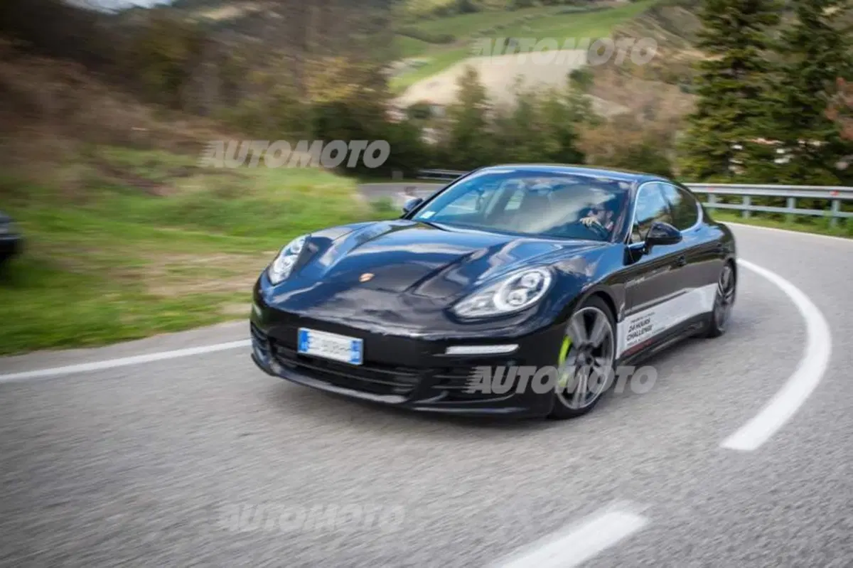 Porsche Panamera S E-Hybrid: 24 ore di gara per scoprire quanto consuma davvero (6)