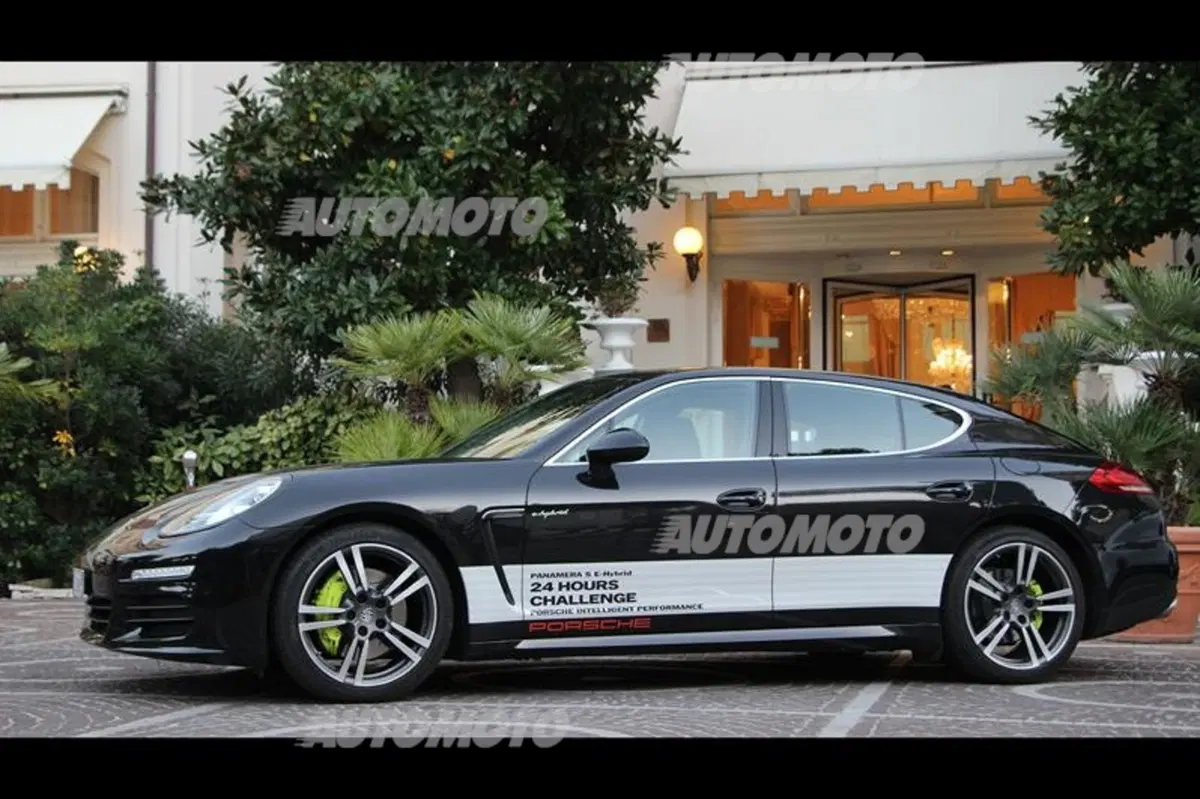 Porsche Panamera S E-Hybrid: 24 ore di gara per scoprire quanto consuma davvero (21)